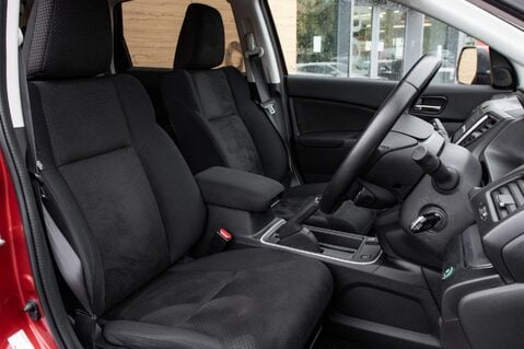 Honda CR-V I-VTEC SE PLUS NAVI 32