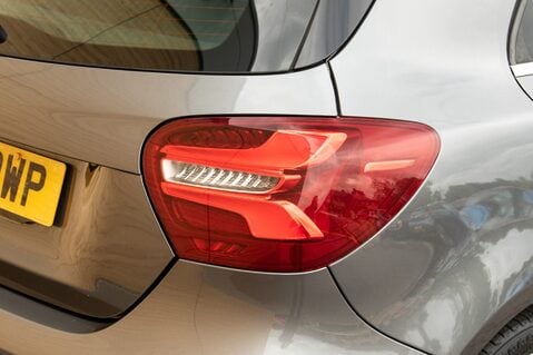 Mercedes-Benz A Class A 180 D AMG LINE PREMIUM 9