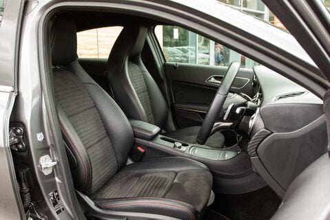 Mercedes-Benz A Class A 180 D AMG LINE PREMIUM 29