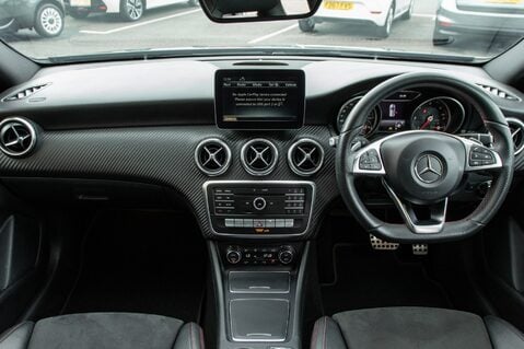 Mercedes-Benz A Class A 180 D AMG LINE PREMIUM 3