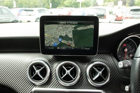 Mercedes-Benz A Class A 180 D AMG LINE PREMIUM 28