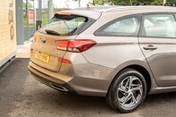 Hyundai i30 T-GDI SE CONNECT MHEV 8