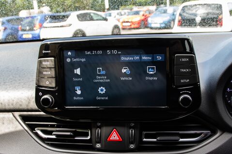 Hyundai i30 T-GDI SE CONNECT MHEV 25