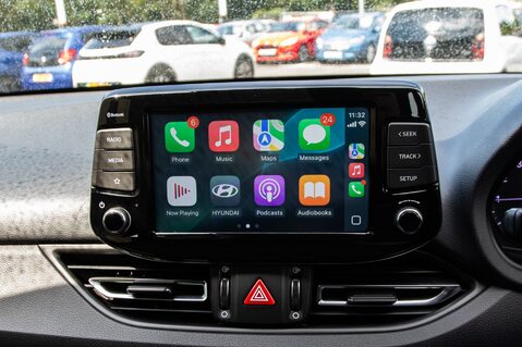 Hyundai i30 T-GDI SE CONNECT MHEV 28