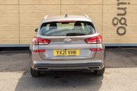 Hyundai i30 T-GDI SE CONNECT MHEV 6