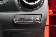 Hyundai KONA SE 16