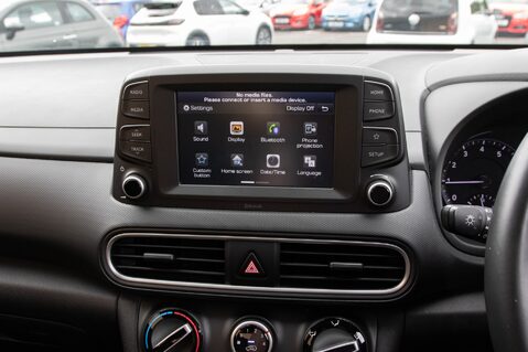 Hyundai KONA SE 26