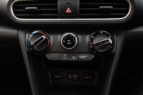 Hyundai KONA SE 31
