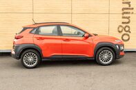 Hyundai KONA SE 12