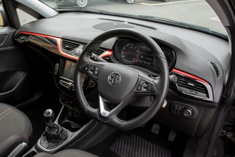 Vauxhall Corsa SRI VX-LINE NAV BLACK S/S