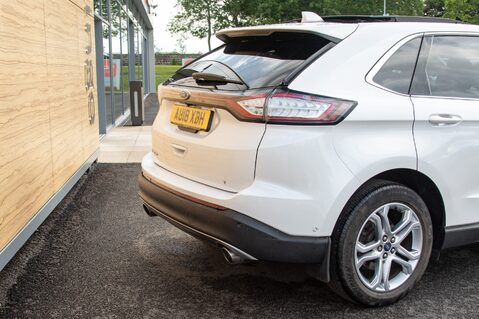 Ford Edge TITANIUM TDCI 8