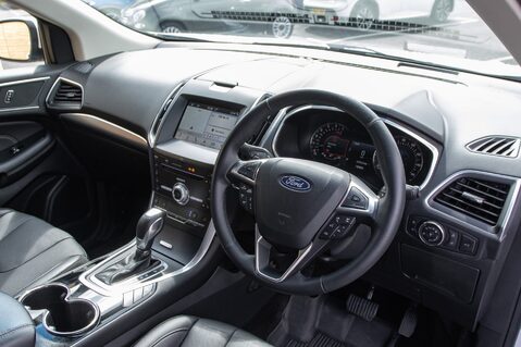 Ford Edge TITANIUM TDCI 4