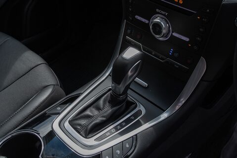 Ford Edge TITANIUM TDCI 32