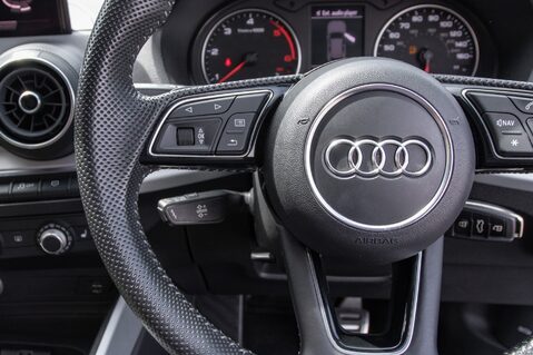 Audi Q2 TDI S LINE 19