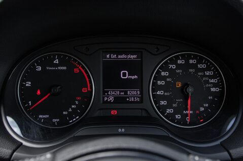 Audi Q2 TDI S LINE 15