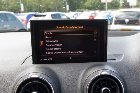 Audi Q2 TDI S LINE 24