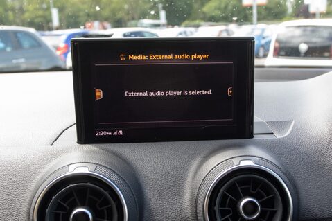 Audi Q2 TDI S LINE 26