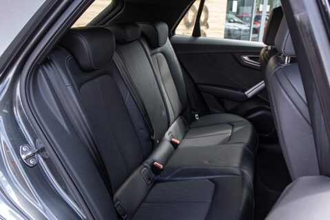 Audi Q2 TDI S LINE 35