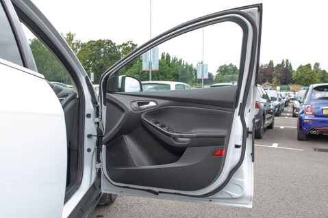 Ford Focus TITANIUM 14