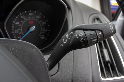 Ford Focus TITANIUM 18