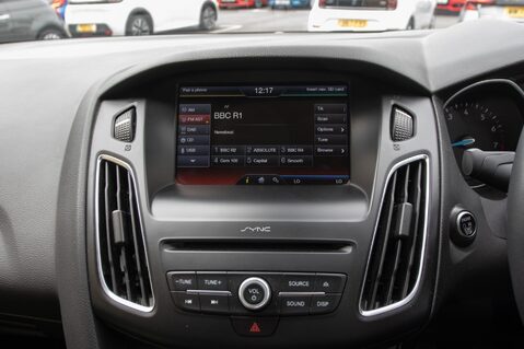 Ford Focus TITANIUM 25