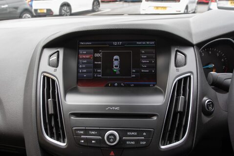 Ford Focus TITANIUM 26