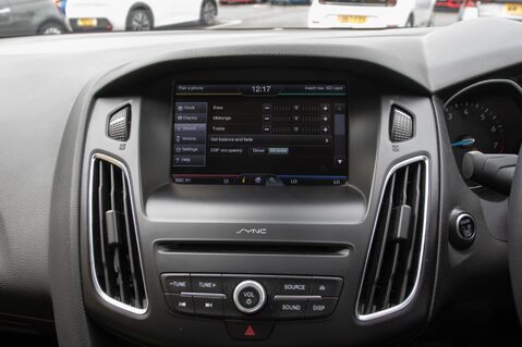 Ford Focus TITANIUM 27