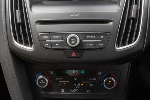 Ford Focus TITANIUM 31