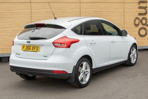 Ford Focus TITANIUM 2
