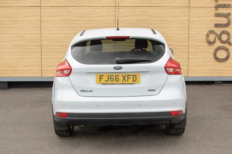 Ford Focus TITANIUM 6