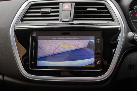 Suzuki SX4 S-Cross SZ5 BOOSTERJET MHEV 27