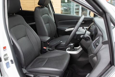 Suzuki SX4 S-Cross SZ5 BOOSTERJET MHEV 29