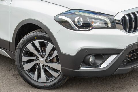 Suzuki SX4 S-Cross SZ5 BOOSTERJET MHEV 11