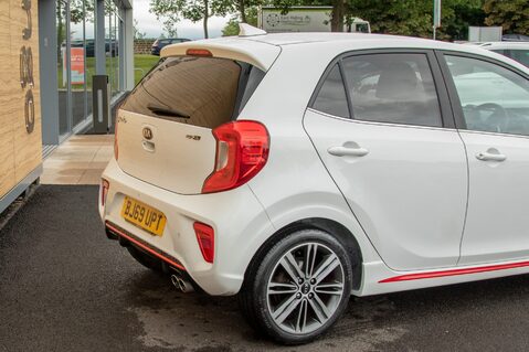 Kia Picanto GT-LINE 8