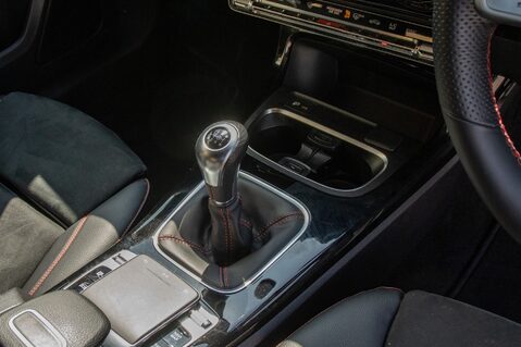 Mercedes-Benz A Class A 200 AMG LINE PREMIUM 29