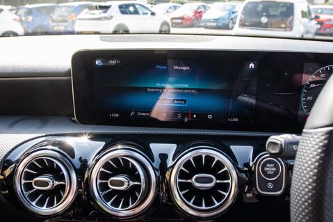 Mercedes-Benz A Class A 200 AMG LINE PREMIUM 24