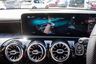 Mercedes-Benz A Class A 200 AMG LINE PREMIUM 26