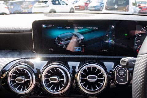 Mercedes-Benz A Class A 200 AMG LINE PREMIUM 26