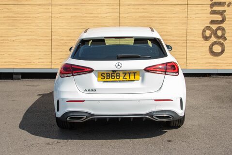 Mercedes-Benz A Class A 200 AMG LINE PREMIUM 6