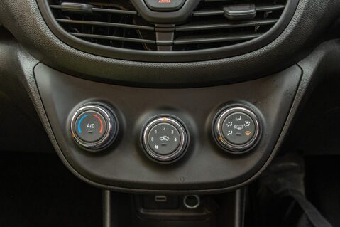 Vauxhall Viva SE AC 27