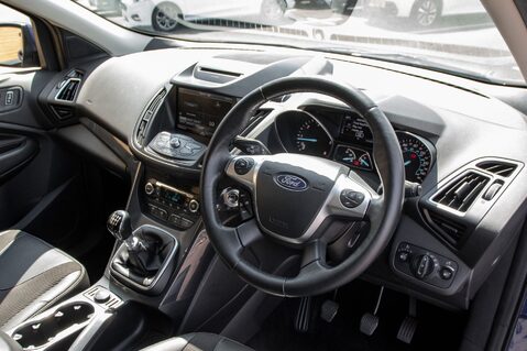 Ford Kuga TITANIUM TDCI 4