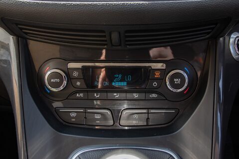 Ford Kuga TITANIUM TDCI 30