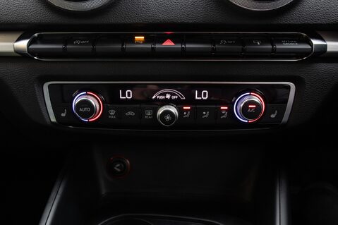 Audi A3 S3 SPORTBACK QUATTRO NAV 32