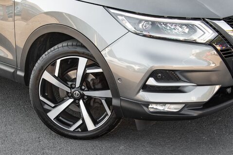 Nissan Qashqai DIG-T TEKNA 11