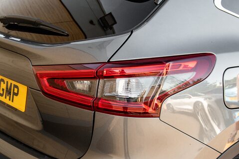 Nissan Qashqai DIG-T TEKNA 9