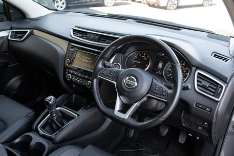 Nissan Qashqai DIG-T TEKNA 4