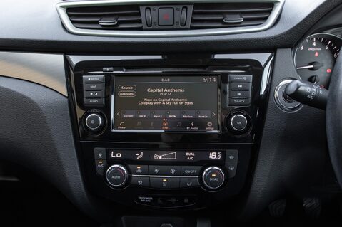 Nissan Qashqai DIG-T TEKNA 25