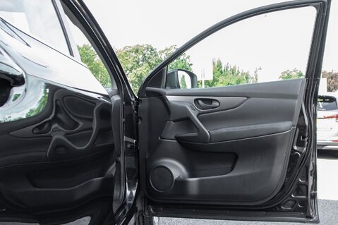 Nissan Qashqai DIG-T VISIA 14