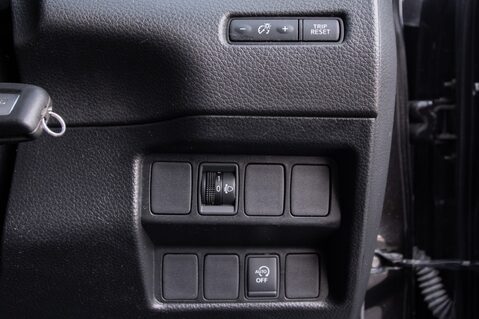 Nissan Qashqai DIG-T VISIA 16