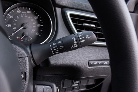 Nissan Qashqai DIG-T VISIA 18